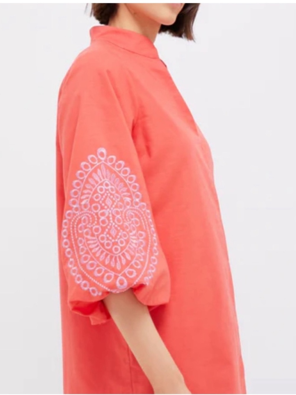 Tuckernuck Hyacinth House Embroidered Balloon Sleeve Shift tunic dress - Picture 2 of 5